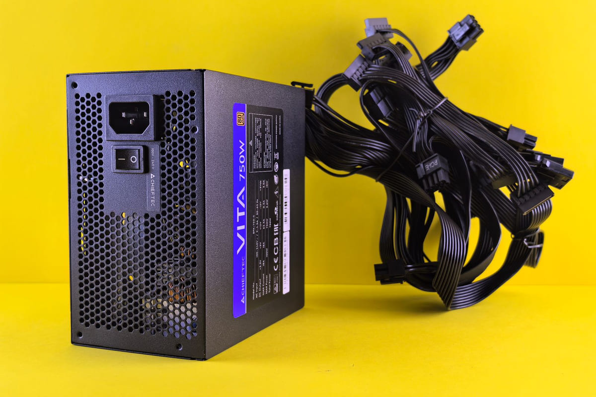 เลือก PSU กี่วัตต์ดี? ไขข้อสงสัย 450W, 550W, 650W ให้เหมาะกับคอมพิวเตอร์ของคุณ